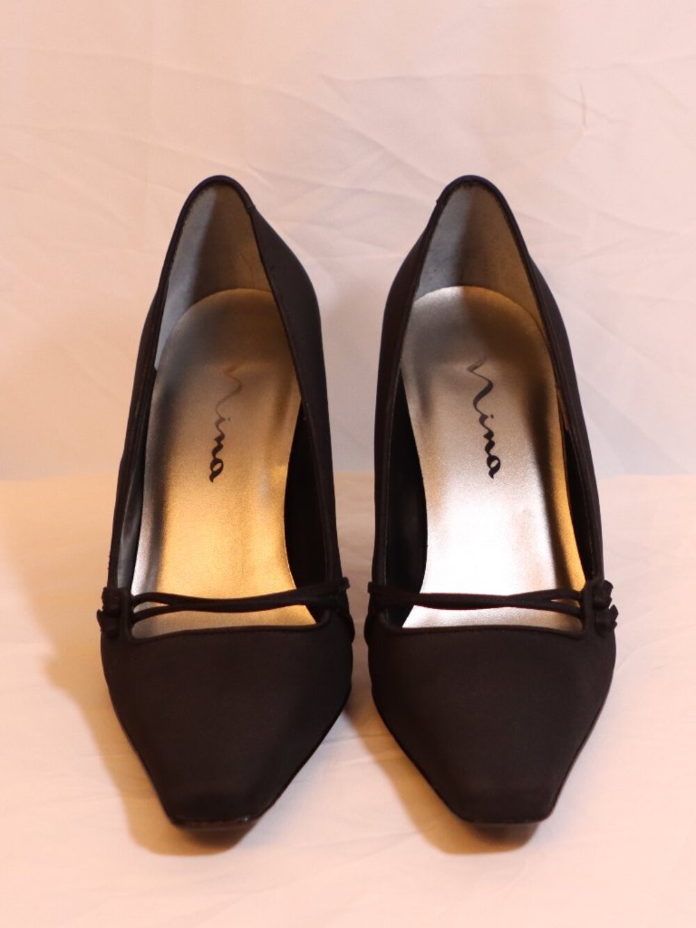 Black Nina Size 9 Fabric Pointed Heels - Picture 3 of 6